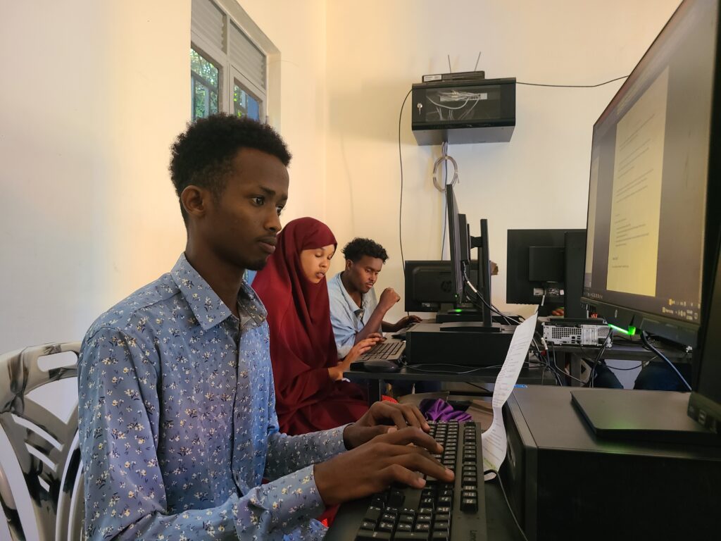 refugee learning computer